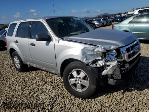 ✅ 2009 Ford Escape XLS • VIN: 1FMCU02749KB40030 • Lot: 91809815. Listed on Copart with 161,697 mi. Free auction sales archive from the USA and detailed vehicle history report at DreamBid. Image 4.