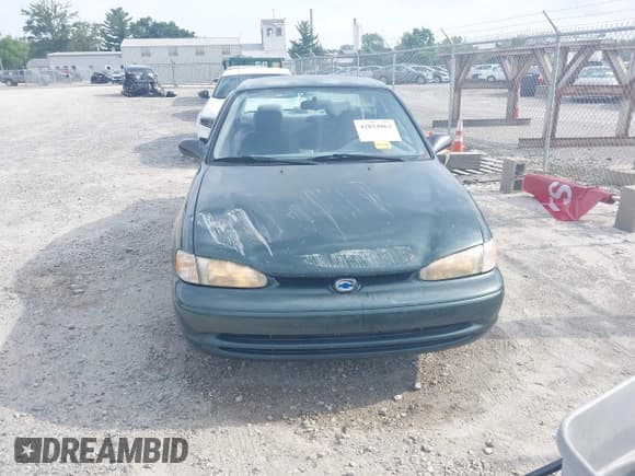 ✅ 2002 Chevrolet Prizm • VIN: 1Y1SK52812Z412988 • Lot: 42824862. Listed on IAAI with 180,581 mi. Free auction sales archive from the USA and detailed vehicle history report at DreamBid. Image 12.