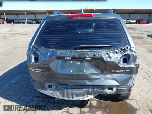 ✅ 2020 Subaru Forester • VIN: JF2SKADC0LH570374 • Lot: 43492276. Listed on IAAI with 54,112 mi. Free auction sales archive from the USA and detailed vehicle history report at DreamBid. Image 6.