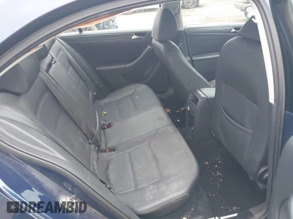 ✅ 2011 Volkswagen Jetta SE • VIN: 3VWDZ7AJ4BM067513 • Lot: 43568532. Listed on IAAI with 181,869 mi. Free auction sales archive from the USA and detailed vehicle history report at DreamBid. Image 8.