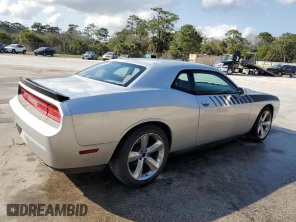✅ 2012 Dodge Challenger SXT • VIN: 2C3CDYAG6CH162098 • Lot: 43852645. Wystawiony na Copart z przebiegiem 116 458 mil. Bezpłatny archiwum sprzedaży aukcyjnych z USA i szczegółowy raport historii pojazdu na DreamBid. Zdjęcie 3.