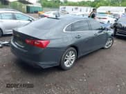 ✅ 2018 Chevrolet Malibu LT • VIN: 1G1ZD5ST9JF108480 • Lot: 42230437. Wystawiony na IAAI z przebiegiem 142 004 mil. Bezpłatny archiwum sprzedaży aukcyjnych z USA i szczegółowy raport historii pojazdu na DreamBid. Zdjęcie 4.