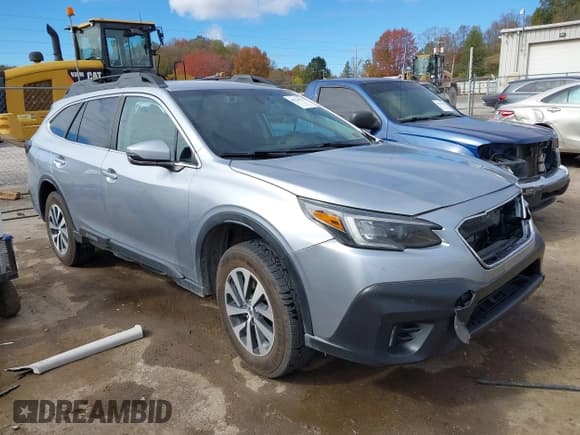 ✅ 2020 Subaru Outback Premium • VIN: 4S4BTACC2L3270499 • Lot: 43524512. Listed on IAAI with 114,429 mi. Free auction sales archive from the USA and detailed vehicle history report at DreamBid. Image 1.