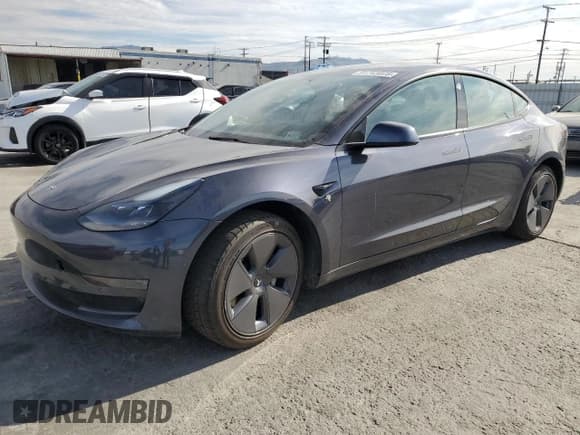 ✅ 2021 Tesla Model 3 Standard Range Plus • VIN: 5YJ3E1EA0MF092143 • Lot: 91743025. Wystawiony na Copart z przebiegiem Nie podano. Bezpłatny archiwum sprzedaży aukcyjnych z USA i szczegółowy raport historii pojazdu na DreamBid. Zdjęcie 1.