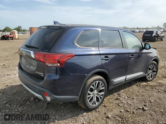 2017 Mitsubishi Outlander SE с VIN JA4AZ3A35HZ056814, выставлен на аукционе Copart как лот 72058665 с пробегом 88 161 миль миль и Списание • Salvage title. История ставок и продаж доступна на DreamBid. Изображение 3.