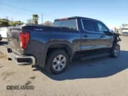 ✅ 2022 GMC Sierra 1500 SLE • VIN: 3GTUUBED6NG615183 • Лот: 88948005. Опубликован ранее на Copart с пробегом 42 451 миль. Бесплатный доступ к архиву аукционных продаж из США и подробный отчёт об истории автомобиля на DreamBid. Изображение 3.