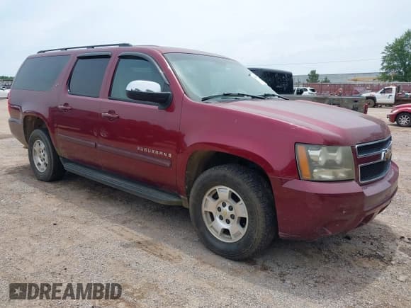 ✅ 2008 Chevrolet Suburban 3LT • VIN: 3GNFC16068G126232 • Lot: 42454773. Listed on IAAI with 243,278 mi. Free auction sales archive from the USA and detailed vehicle history report at DreamBid. Image 1.