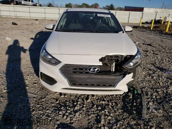 2018 Hyundai Accent SEL z VIN 3KPC24A32JE032562, wystawiony jako Copart lot #43419254 z przebiegiem 133 511 mil mil oraz . Historia ofert i sprzedaży dostępna na DreamBid. Obrazek 5.