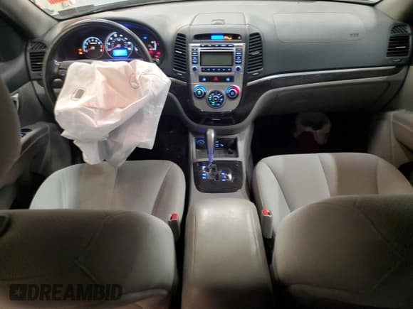 ✅ 2009 Hyundai Santa Fe GLS • VIN: 5NMSG73D09H268443 • Lot: 77003434. Listed on Copart with 77,440 mi. Free auction sales archive from the USA and detailed vehicle history report at DreamBid. Image 8.