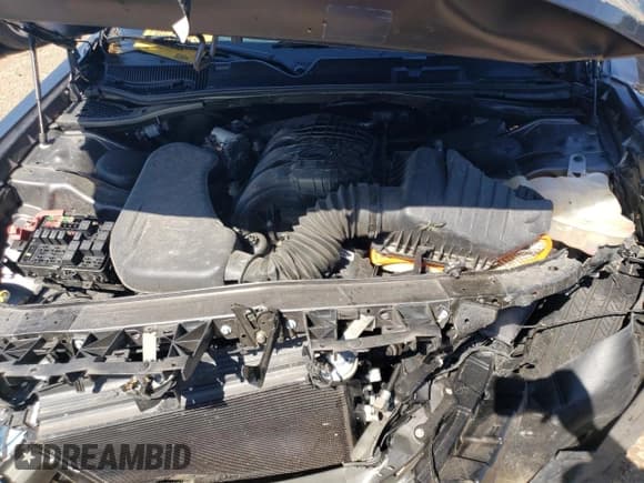 ✅ 2022 Dodge Challenger SXT • VIN: 2C3CDZGG5NH172296 • Lot: 58321554. Wystawiony na Copart z przebiegiem Nie podano. Bezpłatny archiwum sprzedaży aukcyjnych z USA i szczegółowy raport historii pojazdu na DreamBid. Zdjęcie 11.