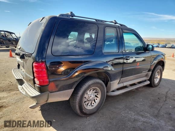 ✅ 2001 Ford Explorer Sport • VIN: 1FMYU60E81UB01668 • Лот: 92297405. Опубликован ранее на Copart с пробегом 73 858 миль. Бесплатный доступ к архиву аукционных продаж из США и подробный отчёт об истории автомобиля на DreamBid. Изображение 3.
