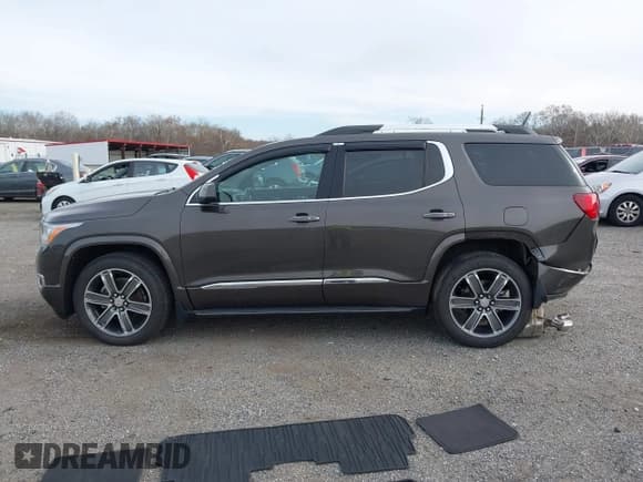 ✅ 2019 GMC Acadia Denali • VIN: 1GKKNXLS0KZ276889 • Lot: 43731207. Listed on IAAI with 51,871 mi. Free auction sales archive from the USA and detailed vehicle history report at DreamBid. Image 14.
