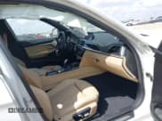 ✅ 2018 BMW 3 Series 330i xDrive • VIN: WBA8D9C56JEM32256 • Лот: 43088994. Опубликован ранее на IAAI с пробегом 81 184 миль. Бесплатный доступ к архиву аукционных продаж из США и подробный отчёт об истории автомобиля на DreamBid. Изображение 5.