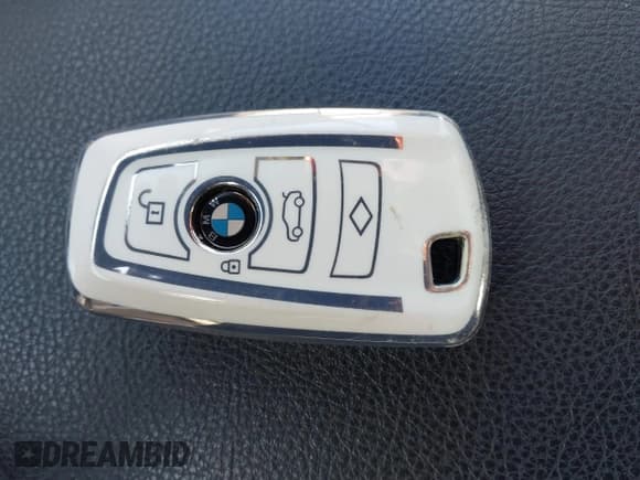 ✅ 2014 BMW 3 Series 320i xDrive • VIN: WBA3C3C59EP661616 • Лот: 43582199. Опубликован ранее на IAAI с пробегом 199 299 миль. Бесплатный доступ к архиву аукционных продаж из США и подробный отчёт об истории автомобиля на DreamBid. Изображение 11.