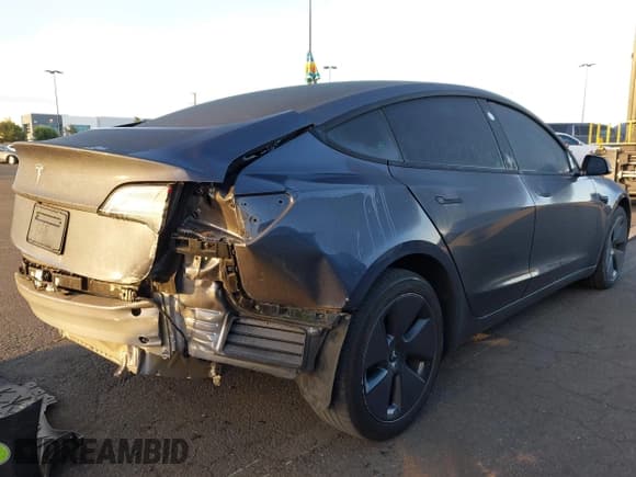 ✅ 2023 Tesla Model 3 • VIN: 5YJ3E1EA9PF631363 • Lot: 43508466. Wystawiony na IAAI z przebiegiem 58 383 mil. Bezpłatny archiwum sprzedaży aukcyjnych z USA i szczegółowy raport historii pojazdu na DreamBid. Zdjęcie 4.