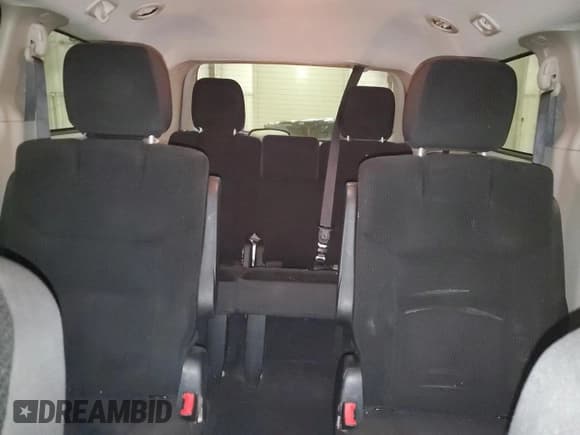 ✅ 2018 Dodge Grand Caravan SE Plus • VIN: 2C4RDGBG3JR169063 • Lot: 90487715. Wystawiony na Copart z przebiegiem 215 035 mil. Bezpłatny archiwum sprzedaży aukcyjnych z USA i szczegółowy raport historii pojazdu na DreamBid. Zdjęcie 10.