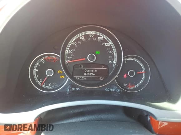 ✅ 2017 Volkswagen Beetle S • VIN: 3VW517ATXHM806535 • Lot: 84408295. Listed on Copart with 83,439 mi. Free auction sales archive from the USA and detailed vehicle history report at DreamBid. Image 9.