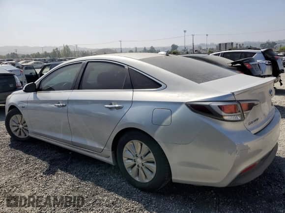 2017 Hyundai Sonata SE with VIN KMHE24L33HA063138, listed as a Copart auction lot 69301605 with 100,956 mi miles and Clean title. Bid and sale history available at DreamBid. Image 2.