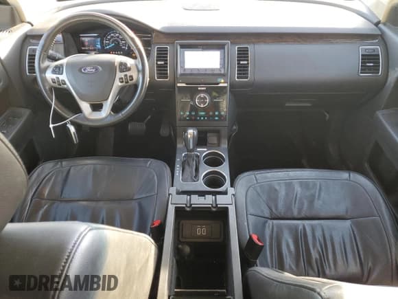 ✅ 2019 Ford Flex Limited • VIN: 2FMHK6D87KBA36006 • Lot: 90137275. Wystawiony na Copart z przebiegiem 157 071 mil. Bezpłatny archiwum sprzedaży aukcyjnych z USA i szczegółowy raport historii pojazdu na DreamBid. Zdjęcie 8.