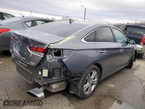 ✅ 2018 Hyundai Sonata Limited • VIN: 5NPE34AF1JH675609 • Lot: 70712582. Listed on Copart with 93,239 mi. Free auction sales archive from the USA and detailed vehicle history report at DreamBid. Image 3.