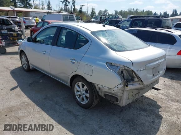 ✅ 2012 Nissan Versa SV • VIN: 3N1CN7AP0CL945804 • Лот: 42922857. Опубликован ранее на IAAI с пробегом 166 540 миль. Бесплатный доступ к архиву аукционных продаж из США и подробный отчёт об истории автомобиля на DreamBid. Изображение 3.
