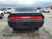 2010 Dodge Challenger R/T Classic z VIN 2B3CJ5DT7AH314965, wystawiony jako Copart lot #70973564 z przebiegiem 123 166 mil mil oraz Nie do naprawy • Non repairable. Historia ofert i sprzedaży dostępna na DreamBid. Obrazek 6.