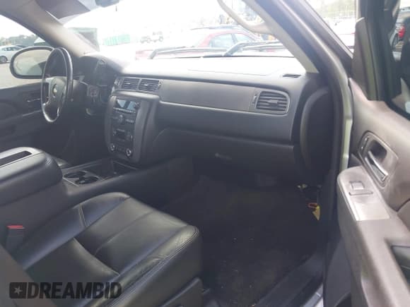 ✅ 2012 Chevrolet Silverado 1500 LTZ • VIN: 3GCPKTE79CG176934 • Lot: 42205304. Wystawiony na IAAI z przebiegiem 162 883 mil. Bezpłatny archiwum sprzedaży aukcyjnych z USA i szczegółowy raport historii pojazdu na DreamBid. Zdjęcie 5.