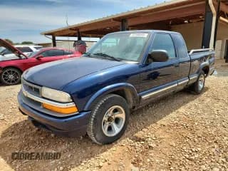 ✅ 2001 Chevrolet S-10 LS Xtreme • VIN: 1GCCS195618150631 • Лот: 70140845. Опубликован ранее на Copart с пробегом 218 375 миль. Бесплатный доступ к архиву аукционных продаж из США и подробный отчёт об истории автомобиля на DreamBid. Изображение 1.