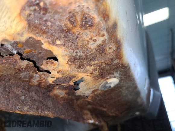 ✅ 2013 Ford Transit Connect XLT • VIN: NM0LS7BN5DT141138 • Lot: 43930717. Listed on IAAI with 218,620 mi. Free auction sales archive from the USA and detailed vehicle history report at DreamBid. Image 16.