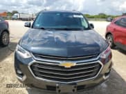 ✅ 2020 Chevrolet Traverse LT Cloth • VIN: 1GNEVGKW5LJ140861 • Lot: 74048774. Wystawiony na Copart z przebiegiem Nie podano. Bezpłatny archiwum sprzedaży aukcyjnych z USA i szczegółowy raport historii pojazdu na DreamBid. Zdjęcie 5.