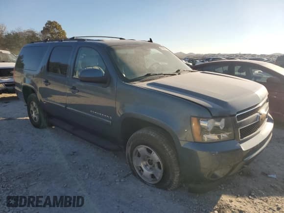 ✅ 2008 Chevrolet Suburban 3LT • VIN: 1GNFK16398J202201 • Lot: 91517935. Wystawiony na Copart z przebiegiem 252 370 mil. Bezpłatny archiwum sprzedaży aukcyjnych z USA i szczegółowy raport historii pojazdu na DreamBid. Zdjęcie 4.