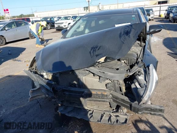 ✅ 2016 Kia Cadenza Premium • VIN: KNALN4D78G5212619 • Lot: 43642729. Wystawiony na IAAI z przebiegiem 61 882 mil. Bezpłatny archiwum sprzedaży aukcyjnych z USA i szczegółowy raport historii pojazdu na DreamBid. Zdjęcie 12.