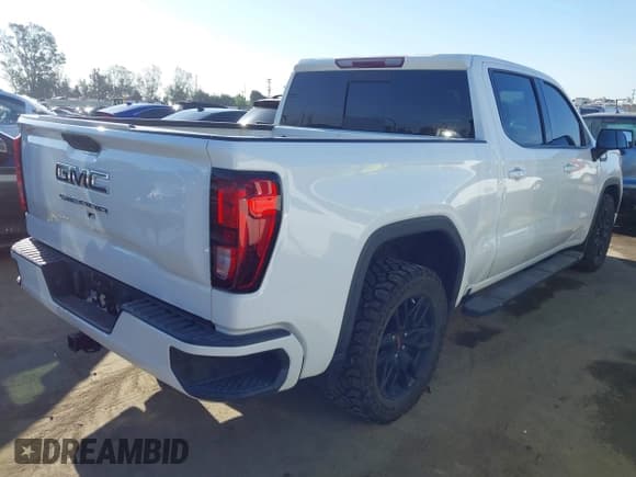 ✅ 2021 GMC Sierra 1500 • VIN: 1GTP8CET3MZ123515 • Lot: 42002396. Wystawiony na IAAI z przebiegiem 57 713 mil. Bezpłatny archiwum sprzedaży aukcyjnych z USA i szczegółowy raport historii pojazdu na DreamBid. Zdjęcie 4.