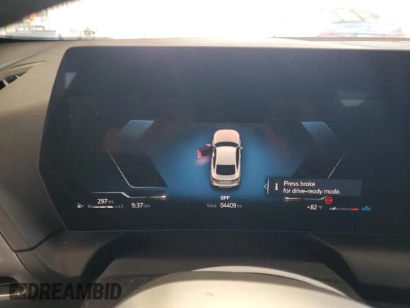 ✅ 2025 BMW 2 Series 228i xDrive • VIN: WBA23GG03S7S84682 • Lot: 89899895. Listed on Copart with 4,409 mi. Free auction sales archive from the USA and detailed vehicle history report at DreamBid. Image 9.