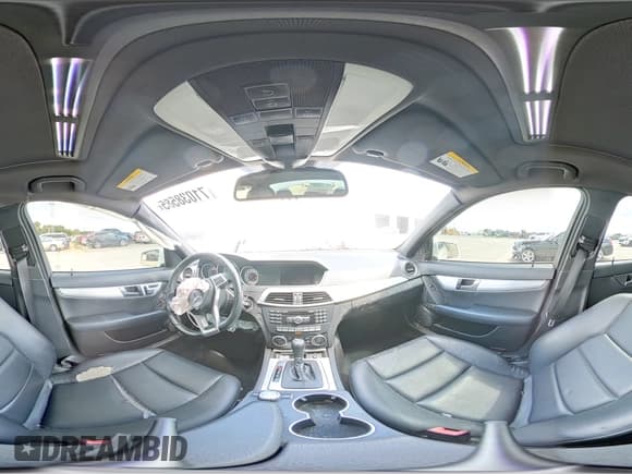 ✅ 2013 Mercedes-Benz C 300 Sport • VIN: WDDGF8AB6DR283491 • Lot: 71038585. Wystawiony na Copart z przebiegiem 126 719 mil. Bezpłatny archiwum sprzedaży aukcyjnych z USA i szczegółowy raport historii pojazdu na DreamBid. Zdjęcie 15.