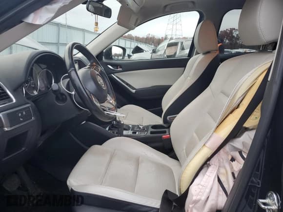 ✅ 2016 Mazda CX-5 Grand Touring • VIN: JM3KE4DY7G0859184 • Lot: 92858065. Wystawiony na Copart z przebiegiem 45 518 mil. Bezpłatny archiwum sprzedaży aukcyjnych z USA i szczegółowy raport historii pojazdu na DreamBid. Zdjęcie 7.