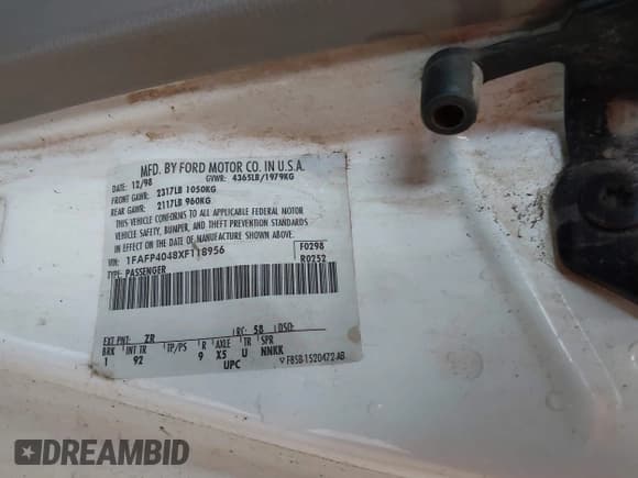 ✅ 1999 Ford Mustang • VIN: 1FAFP4048XF118956 • Lot: 43219945. Wystawiony na IAAI z przebiegiem 121 741 mil. Bezpłatny archiwum sprzedaży aukcyjnych z USA i szczegółowy raport historii pojazdu na DreamBid. Zdjęcie 9.