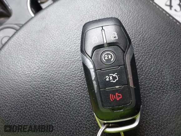 ✅ 2016 Ford Explorer XLT • VIN: 1FM5K8D82GGC00566 • Lot: 43482547. Wystawiony na IAAI z przebiegiem 172 834 mil. Bezpłatny archiwum sprzedaży aukcyjnych z USA i szczegółowy raport historii pojazdu na DreamBid. Zdjęcie 11.