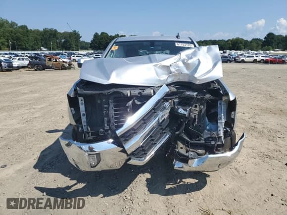 ✅ 2018 Chevrolet Silverado 1500 LT • VIN: 1GCPCREC3JF213925 • Lot: 67103195. Wystawiony na Copart z przebiegiem 203 786 mil. Bezpłatny archiwum sprzedaży aukcyjnych z USA i szczegółowy raport historii pojazdu na DreamBid. Zdjęcie 5.