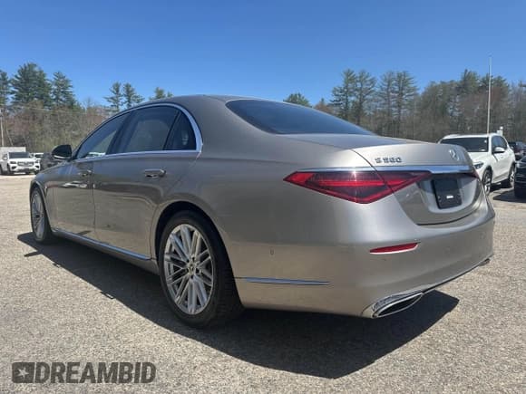 ✅ 2021 Mercedes-Benz S 580 • VIN: W1K6G7GB5MA038965 • Lot: 42168395. Wystawiony na IAAI z przebiegiem 90 055 mil. Bezpłatny archiwum sprzedaży aukcyjnych z USA i szczegółowy raport historii pojazdu na DreamBid. Zdjęcie 3.