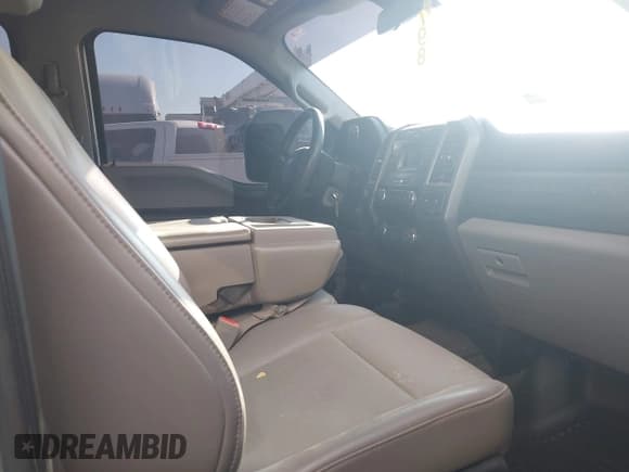 ✅ 2019 Ford F-250 XL • VIN: 1FT7W2BTXKEF78855 • Lot: 42893495. Listed on IAAI with 99,136 mi. Free auction sales archive from the USA and detailed vehicle history report at DreamBid. Image 5.