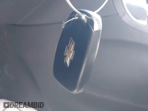 ✅ 2020 Chevrolet Equinox LT • VIN: 3GNAXKEV2LS613905 • Lot: 43434299. Wystawiony na IAAI z przebiegiem 104 696 mil. Bezpłatny archiwum sprzedaży aukcyjnych z USA i szczegółowy raport historii pojazdu na DreamBid. Zdjęcie 11.