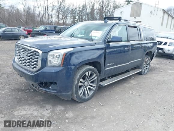 ✅ 2020 GMC Yukon XL Denali • VIN: 1GKS2HKJ3LR177072 • Lot: 41879461. Listed on IAAI with 102,971 mi. Free auction sales archive from the USA and detailed vehicle history report at DreamBid. Image 2.