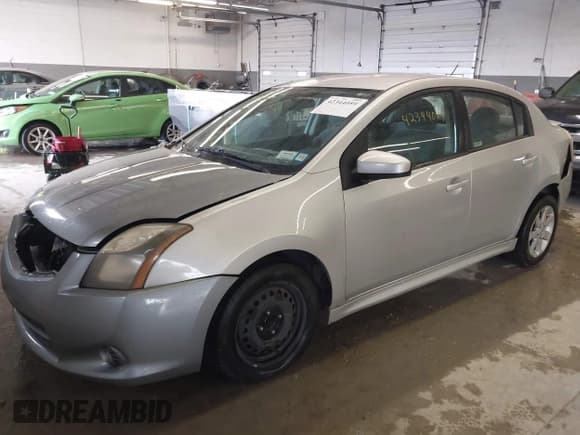 ✅ 2010 Nissan Sentra 2.0 • VIN: 3N1AB6AP1AL699563 • Lot: 42344059. Wystawiony na IAAI z przebiegiem 114 802 mil. Bezpłatny archiwum sprzedaży aukcyjnych z USA i szczegółowy raport historii pojazdu na DreamBid. Zdjęcie 18.