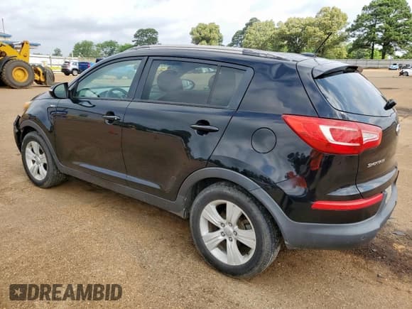 ✅ 2012 Kia Sportage LX • VIN: KNDPBCA29C7250911 • Лот: 57333445. Опубликован ранее на Copart с пробегом 216 905 миль. Бесплатный доступ к архиву аукционных продаж из США и подробный отчёт об истории автомобиля на DreamBid. Изображение 2.