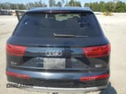 ✅ 2017 Audi Q7 Premium • VIN: WA1AAAF77HD013208 • Lot: 80527885. Wystawiony na Copart z przebiegiem 121 122 mil. Bezpłatny archiwum sprzedaży aukcyjnych z USA i szczegółowy raport historii pojazdu na DreamBid. Zdjęcie 6.