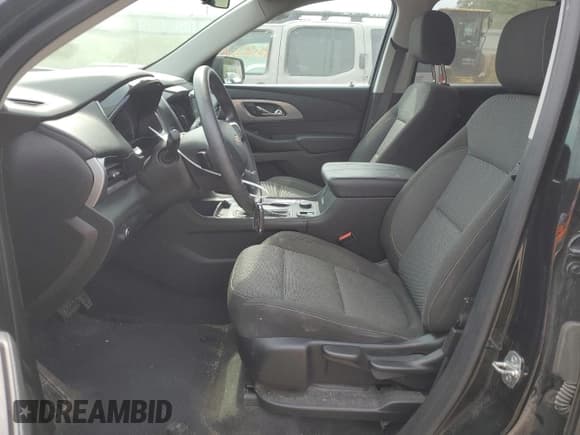 ✅ 2019 Chevrolet Traverse LS • VIN: 1GNERFKW7KJ315897 • Lot: 59715784. Wystawiony na Copart z przebiegiem 102 830 mil. Bezpłatny archiwum sprzedaży aukcyjnych z USA i szczegółowy raport historii pojazdu na DreamBid. Zdjęcie 7.