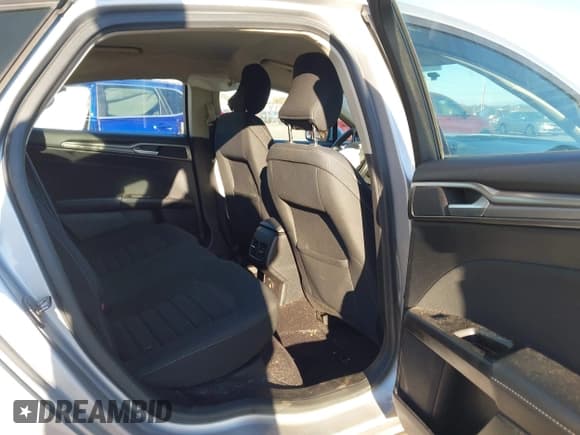 ✅ 2017 Ford Fusion SE • VIN: 3FA6P0H74HR362535 • Lot: 43445642. Listed on IAAI with 137,666 mi. Free auction sales archive from the USA and detailed vehicle history report at DreamBid. Image 8.