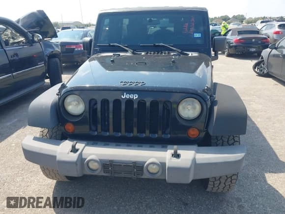 ✅ 2008 Jeep Wrangler Unlimited X • VIN: 1J4GA39148L612425 • Lot: 43266301. Listed on IAAI with 196,635 mi. Free auction sales archive from the USA and detailed vehicle history report at DreamBid. Image 6.