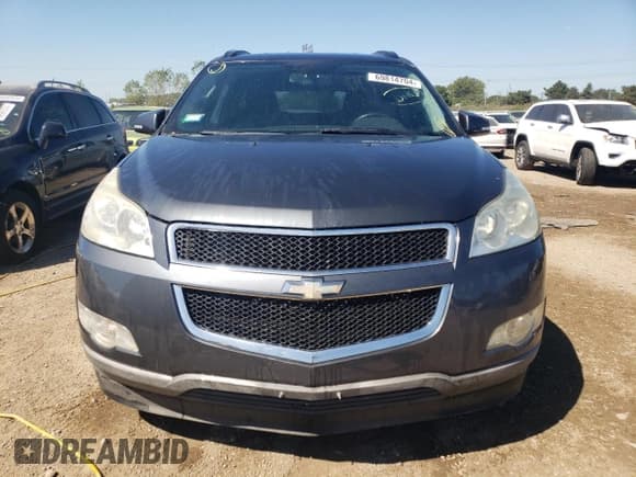 ✅ 2011 Chevrolet Traverse 1LT • VIN: 1GNKRGED0BJ324699 • Lot: 69814704. Wystawiony na Copart z przebiegiem 232 468 mil. Bezpłatny archiwum sprzedaży aukcyjnych z USA i szczegółowy raport historii pojazdu na DreamBid. Zdjęcie 5.